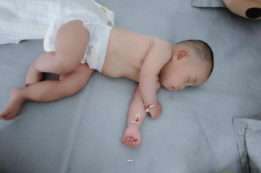 吕梁宝宝咳到吐怎么办